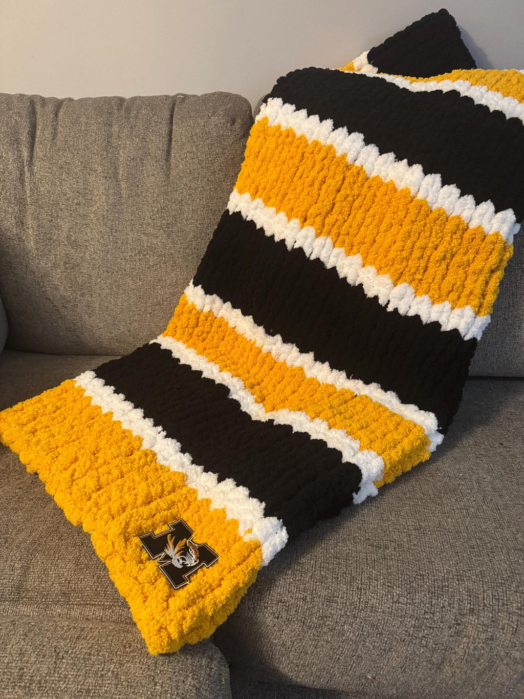 Hand Knit Chunky Throw with Hurdle Stitch